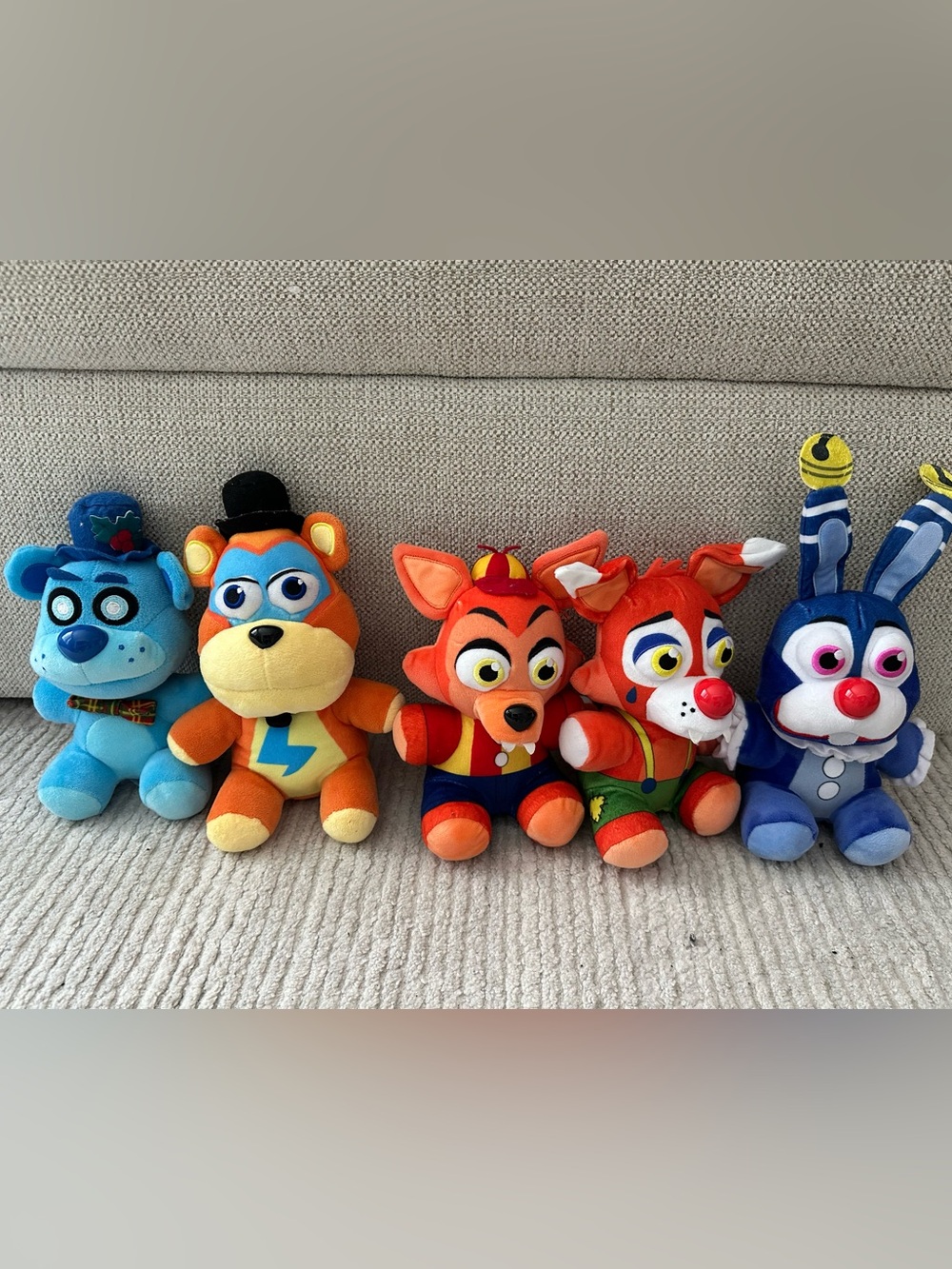 Five Nights at Freddy’s Plush bundle